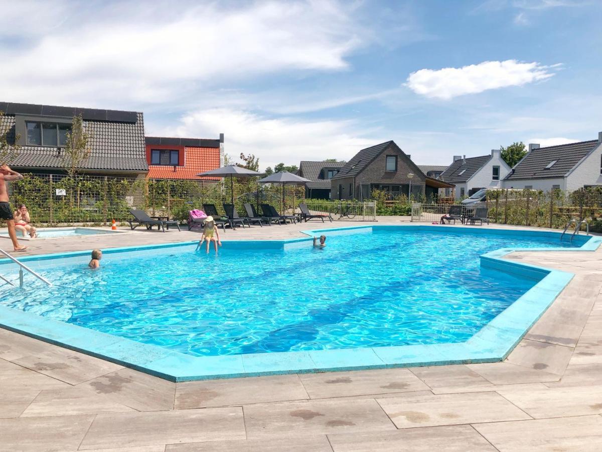 Chalet 579 Op Recreatiepark De Wielen Sint Maarten Exteriör bild