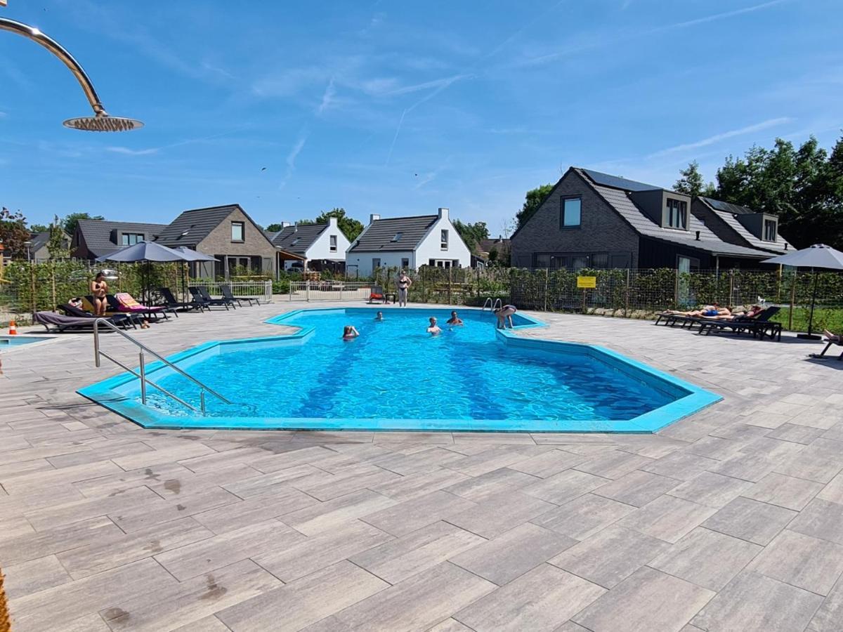 Chalet 579 Op Recreatiepark De Wielen Sint Maarten Exteriör bild